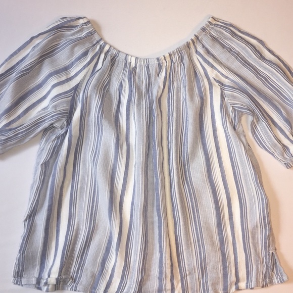 Ann Taylor Loft - Off the Shoulder Boho Top - Picture 2 of 6